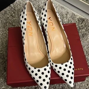 White heels with black polka dots never been worn